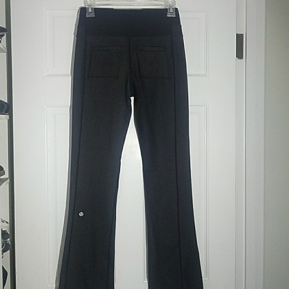 lululemon athletica Pants - Lululemon yoga pants size 6 with pockets